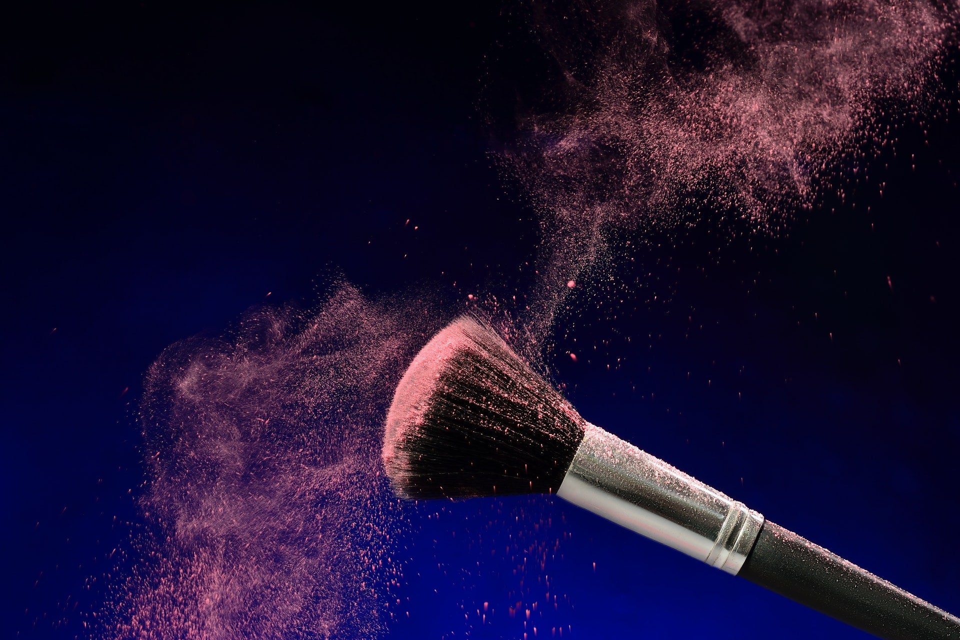 How to clean makeup brushes quickly